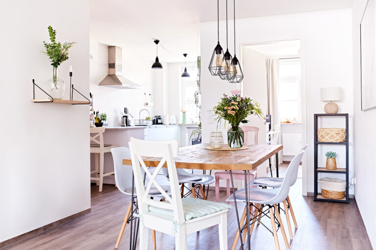 Küche Essbereich Esstisch Eames Plastic Side Chair DSW home staging home styling